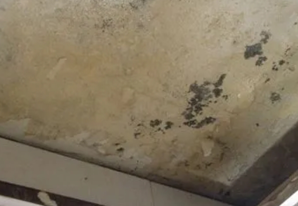 商州阳台漏水维修公司分享下商州卫生间渗水维修需要注意哪些问题。